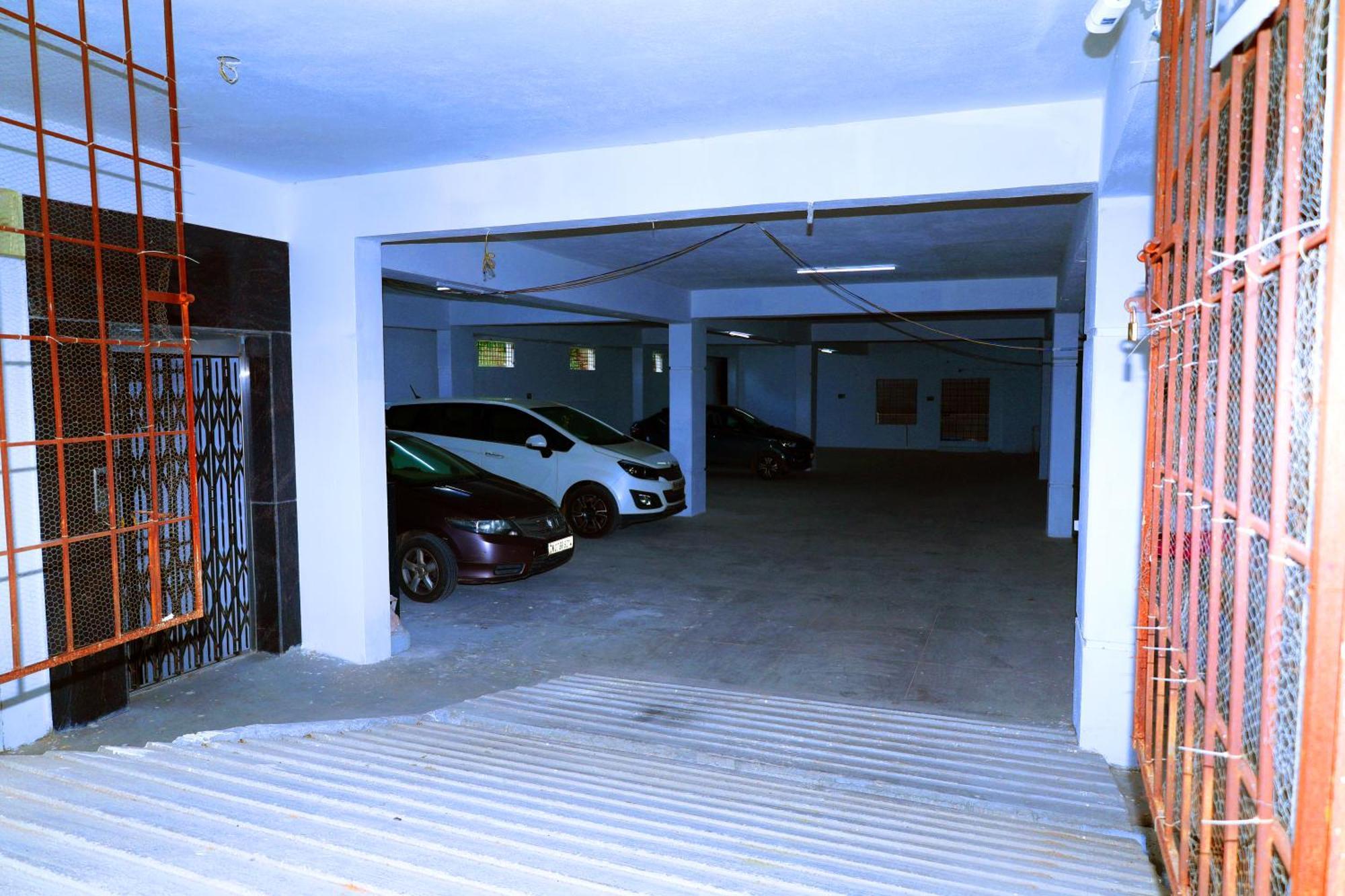 Sri Nilayam Inn Tirupati Esterno foto